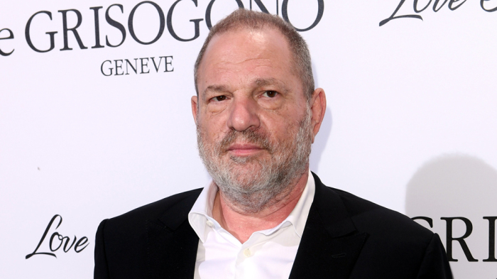The New York Times afirma que posee entre sus fuentes con varios  testimonios pertenecientes a antiguos y actuales empleados, que no han dudado en hablar con detalles sobre el comportamiento de Weinstein
