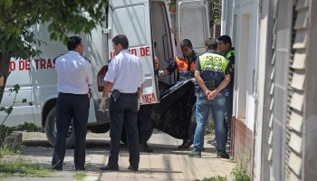 Fueron los vecinos quienes dieron aviso a las autoridades cuando escucharon gritos provenientes de la casa de la médico obstetra