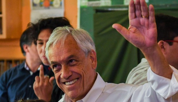 Sebastián Piñera, el candidato por el partido "Chile Vamos" alcanzó una diferencia de casi 14 puntos