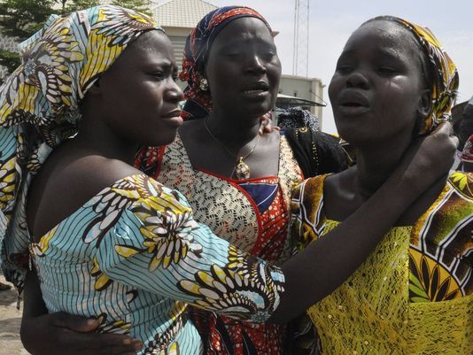 En Nigeria, falsos curanderos ofrecen milagros a traves del internet