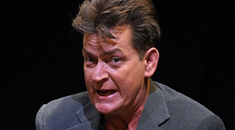 En el ojo de la mira por presunto abuso sexual, actor Charlie Sheen