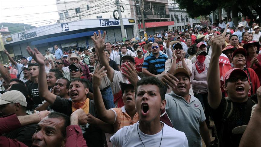 El centroamericano país, Honduras comprende de 18 departamentos, y el toque de queda ya había sido levantado en un departamento de una isla y dos ciudades, 