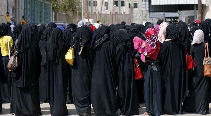 Por vez primera Arabia Saudí permite a mujeres asistir a partido de fútbol