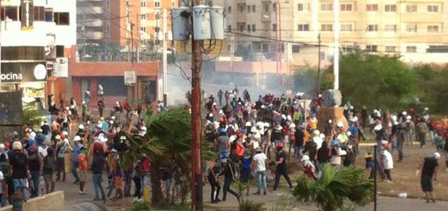 Un PNB resulta herido