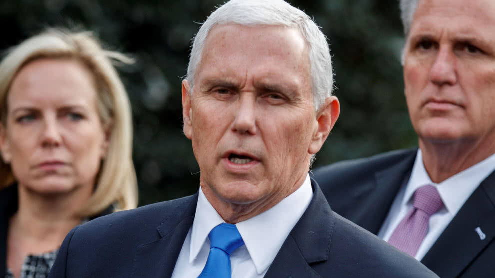 Mike Pence se pronunción ante la detención y posterior liberación de Juan Guaidó